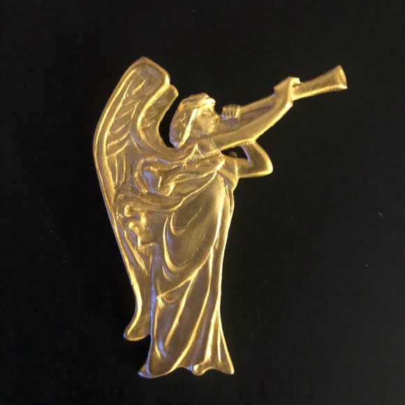 C.S.J.D. Jewelry Vintage Csjd 989 Archangel Gabriel Blowing Trumpet